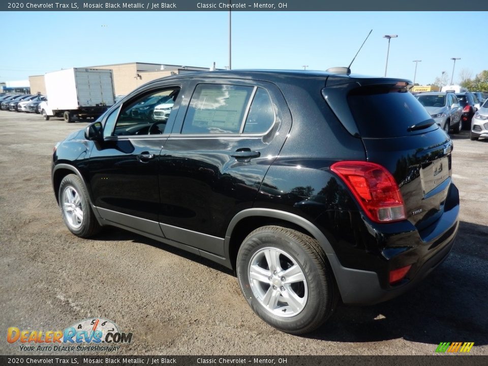 2020 Chevrolet Trax LS Mosaic Black Metallic / Jet Black Photo #5