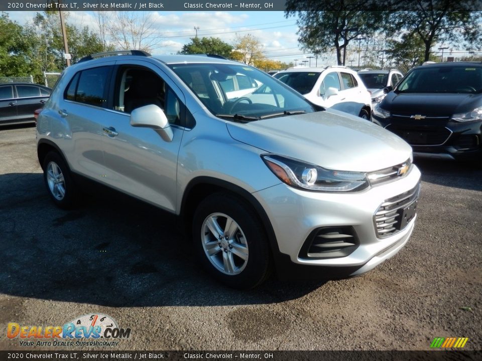 2020 Chevrolet Trax LT Silver Ice Metallic / Jet Black Photo #3