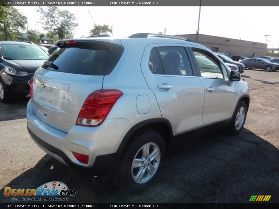 2020 Chevrolet Trax LT Silver Ice Metallic / Jet Black Photo #3