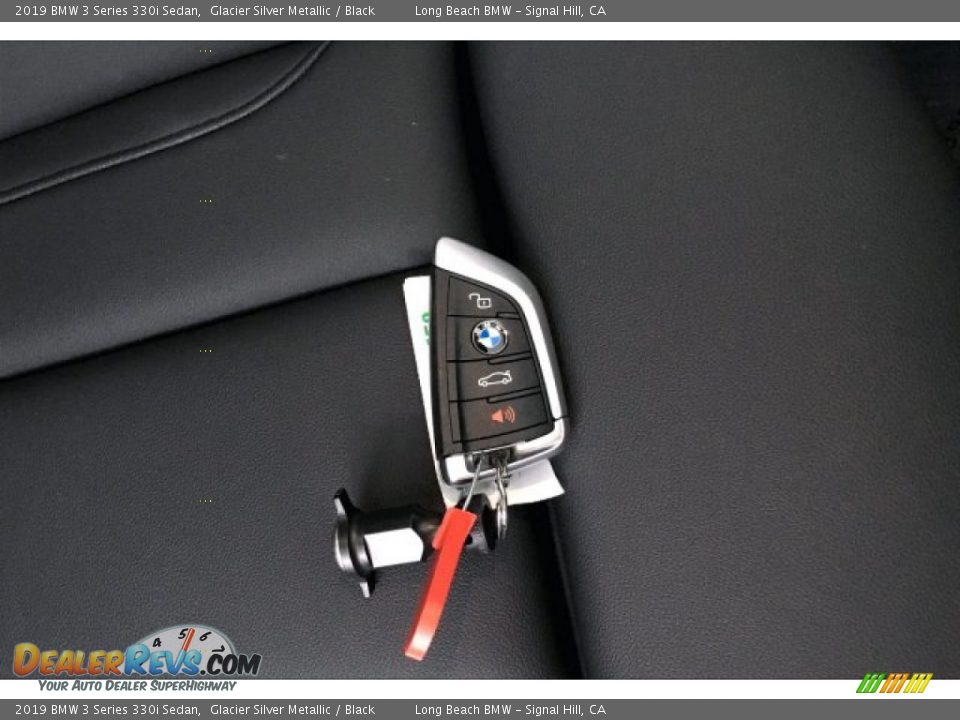2019 BMW 3 Series 330i Sedan Glacier Silver Metallic / Black Photo #11