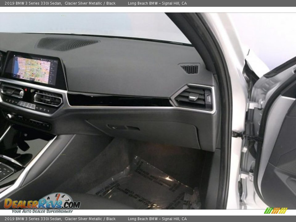 2019 BMW 3 Series 330i Sedan Glacier Silver Metallic / Black Photo #24