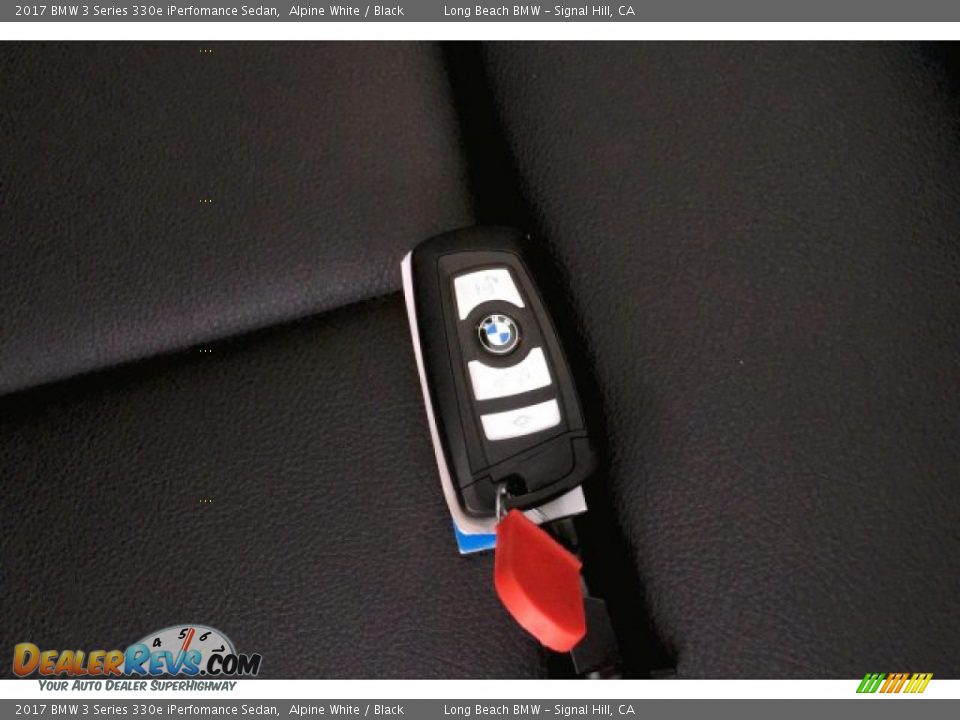 2017 BMW 3 Series 330e iPerfomance Sedan Alpine White / Black Photo #11