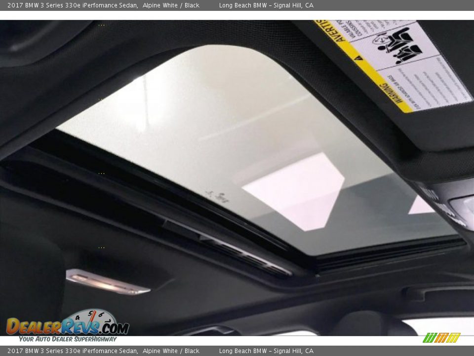 2017 BMW 3 Series 330e iPerfomance Sedan Alpine White / Black Photo #25