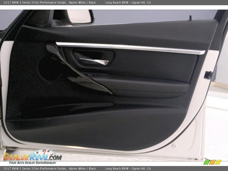 2017 BMW 3 Series 330e iPerfomance Sedan Alpine White / Black Photo #26