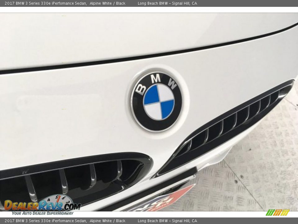 2017 BMW 3 Series 330e iPerfomance Sedan Alpine White / Black Photo #29