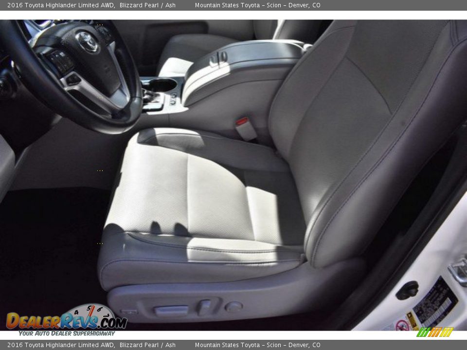 2016 Toyota Highlander Limited AWD Blizzard Pearl / Ash Photo #11