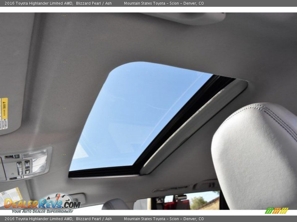 2016 Toyota Highlander Limited AWD Blizzard Pearl / Ash Photo #14