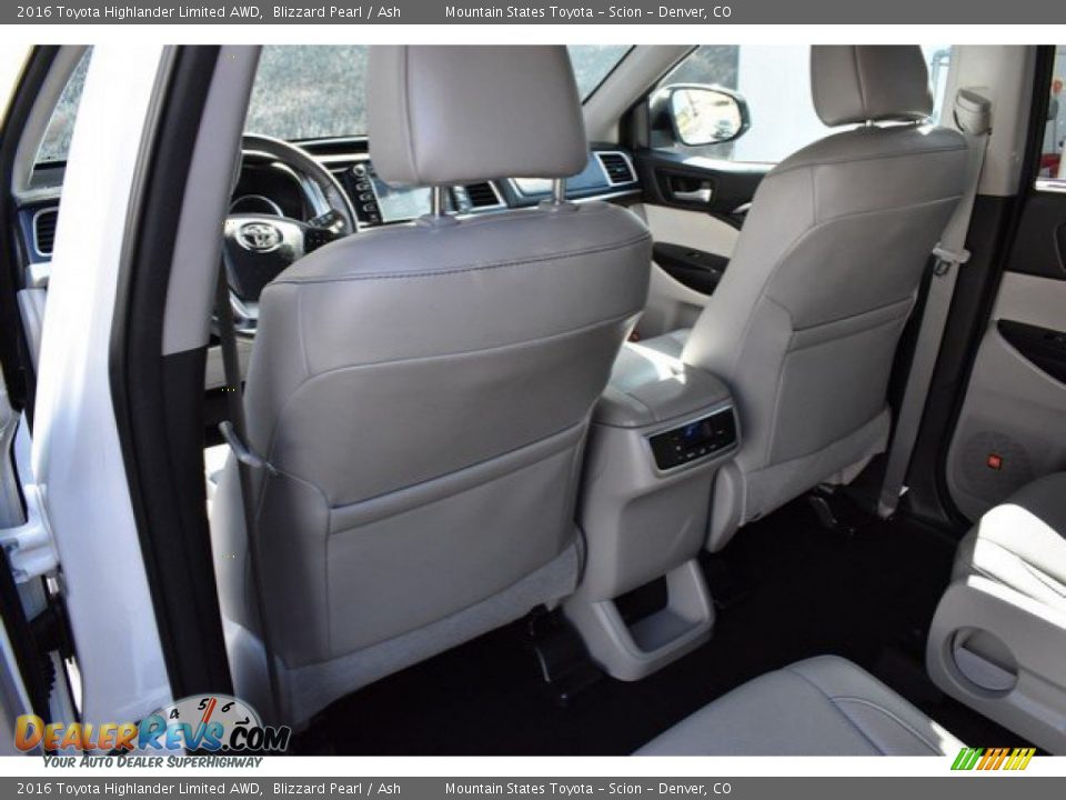 2016 Toyota Highlander Limited AWD Blizzard Pearl / Ash Photo #20