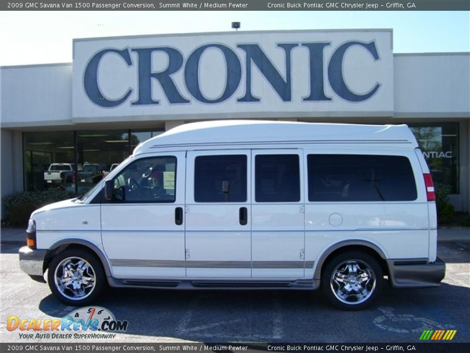 2009 GMC Savana Van 1500 Passenger Conversion Summit White / Medium Pewter Photo #1