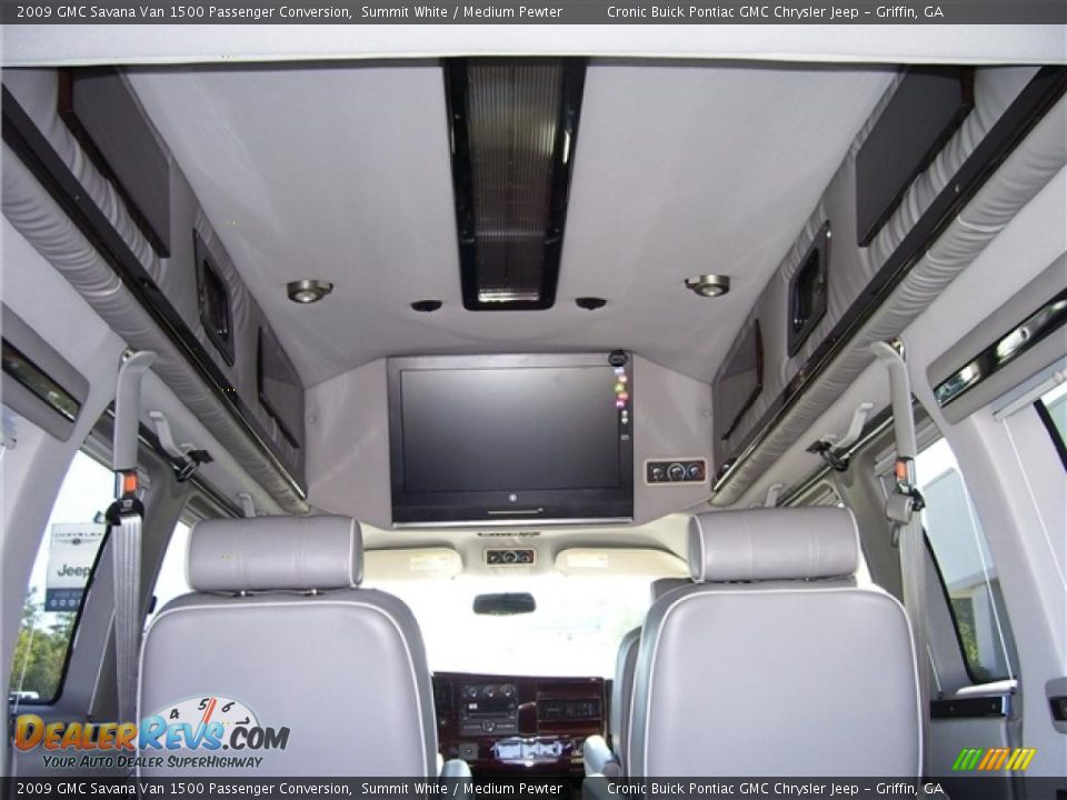 2009 GMC Savana Van 1500 Passenger Conversion Summit White / Medium Pewter Photo #7