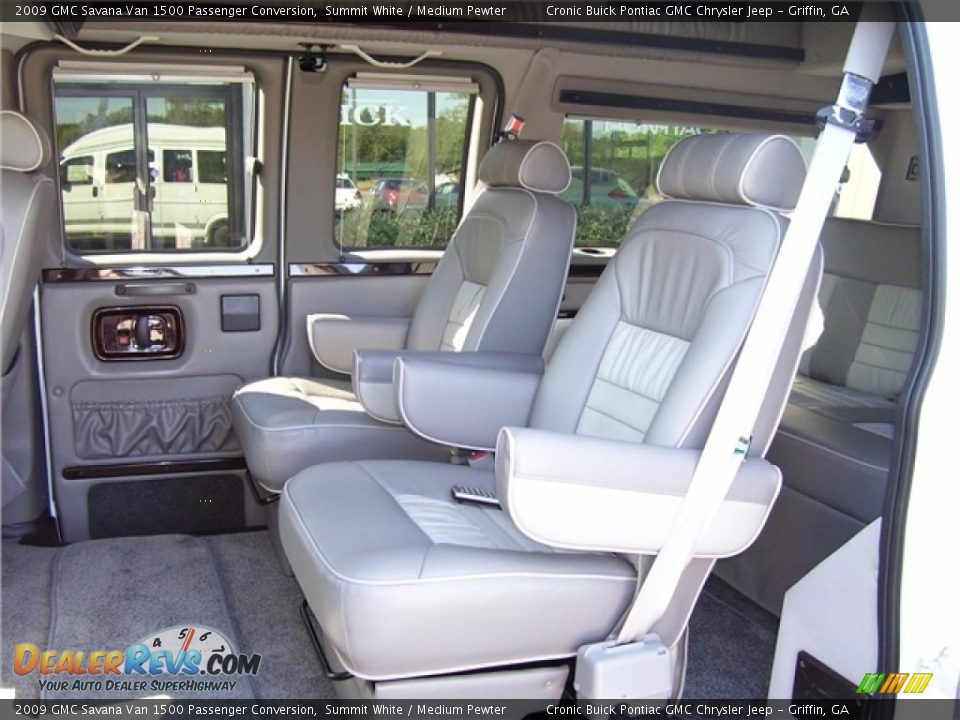 2009 GMC Savana Van 1500 Passenger Conversion Summit White / Medium Pewter Photo #8