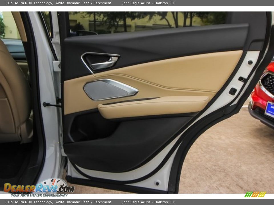 2019 Acura RDX Technology White Diamond Pearl / Parchment Photo #21