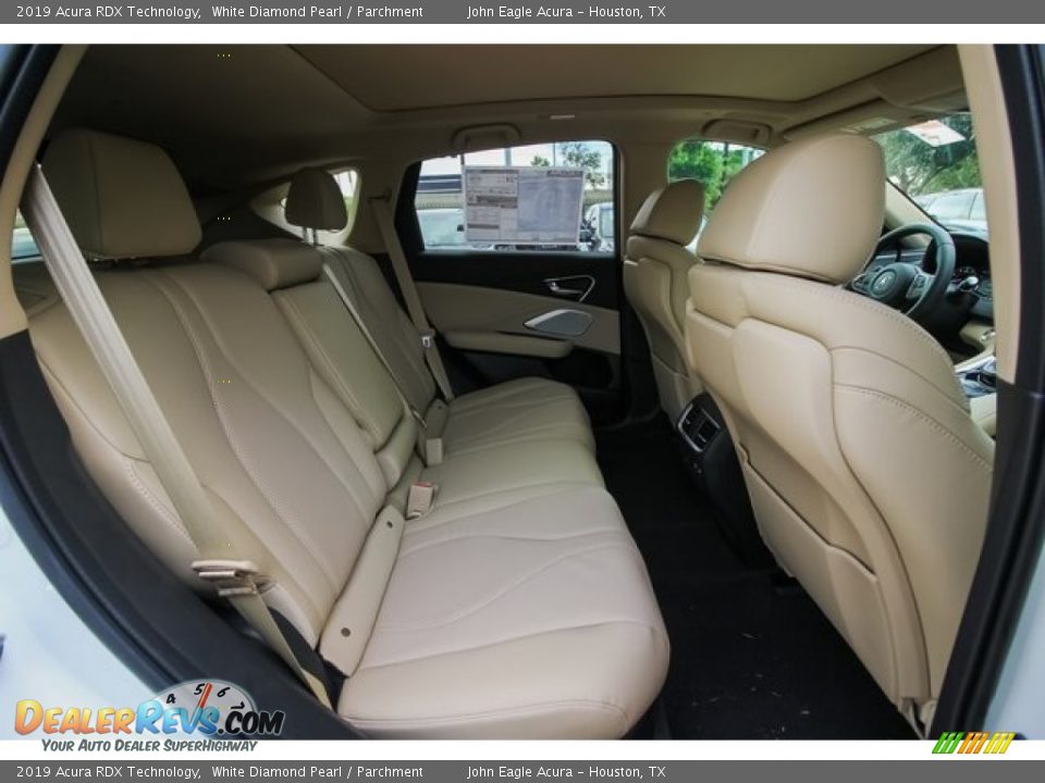 2019 Acura RDX Technology White Diamond Pearl / Parchment Photo #22