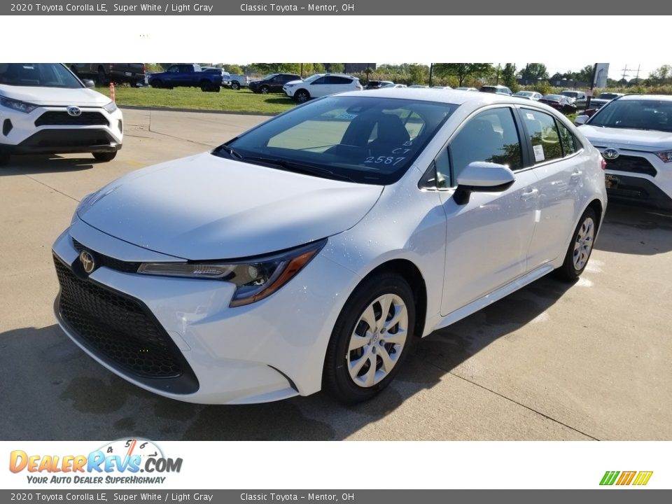 2020 Toyota Corolla LE Super White / Light Gray Photo #1