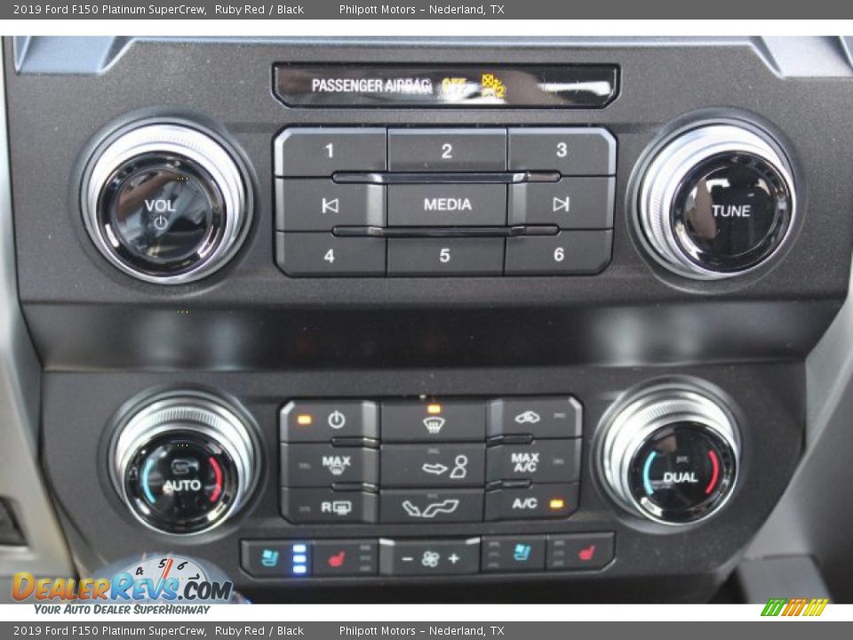 2019 Ford F150 Platinum SuperCrew Ruby Red / Black Photo #17