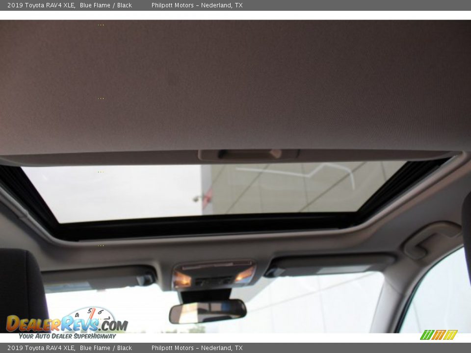 2019 Toyota RAV4 XLE Blue Flame / Black Photo #23