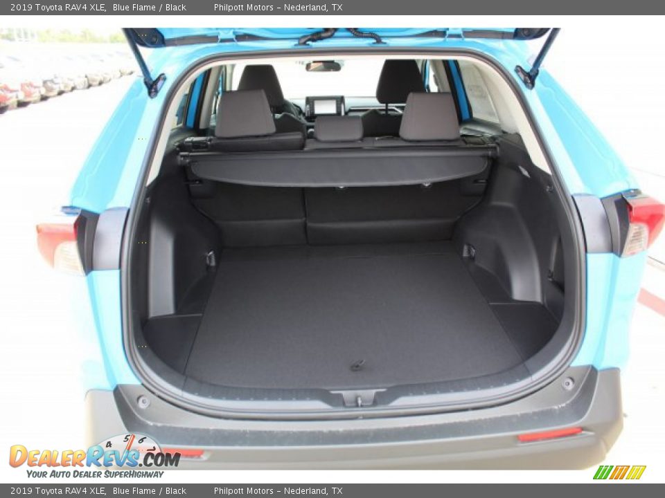 2019 Toyota RAV4 XLE Blue Flame / Black Photo #24