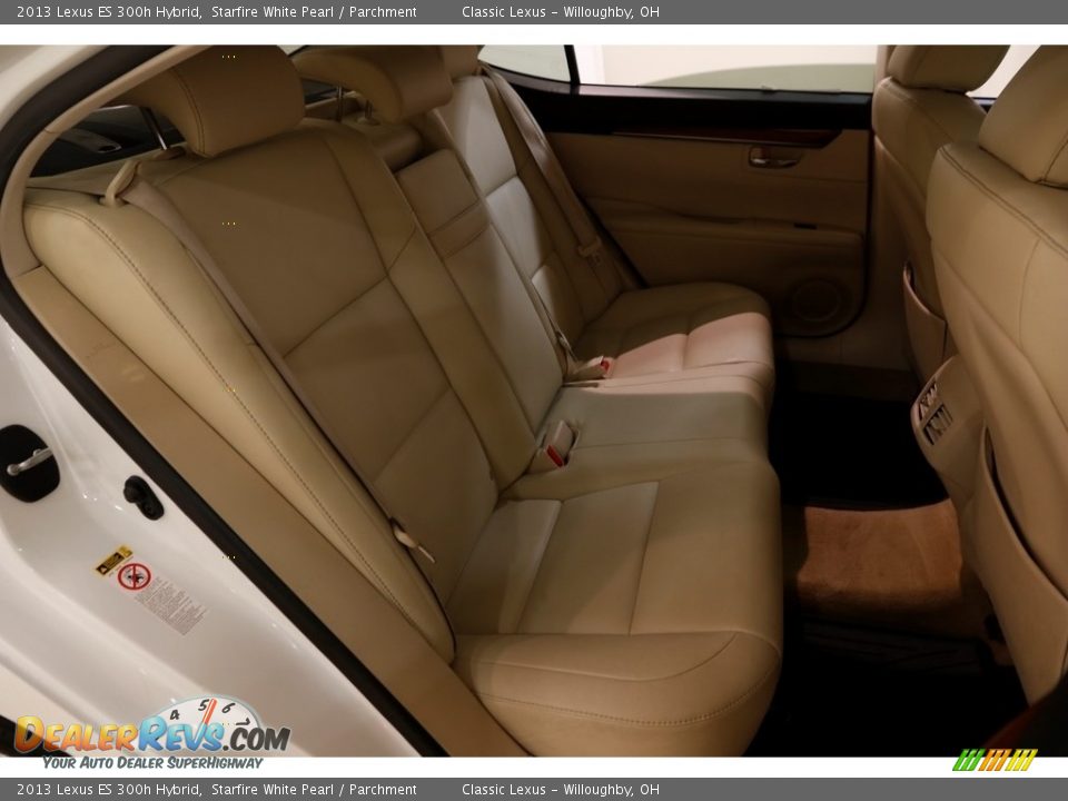 2013 Lexus ES 300h Hybrid Starfire White Pearl / Parchment Photo #21
