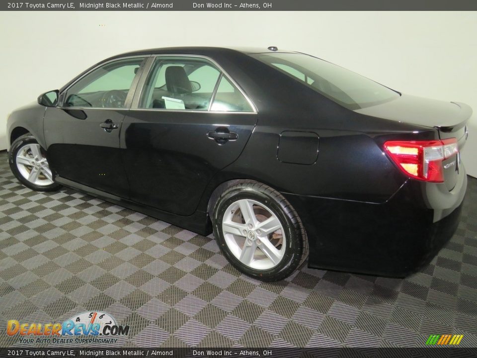 2017 Toyota Camry LE Midnight Black Metallic / Almond Photo #9