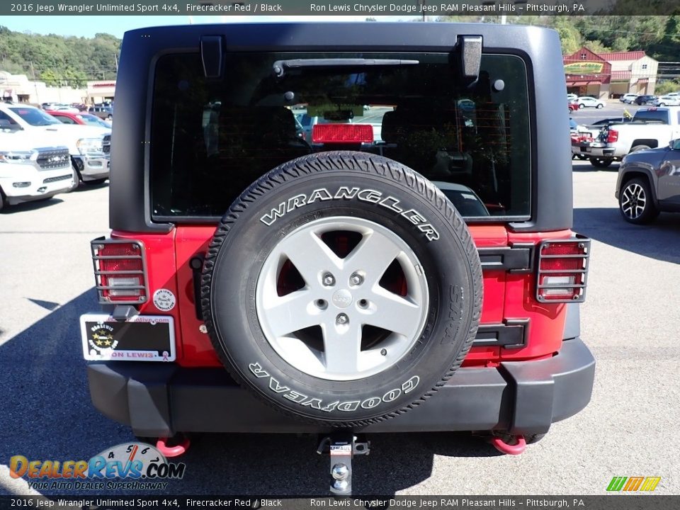 2016 Jeep Wrangler Unlimited Sport 4x4 Firecracker Red / Black Photo #4