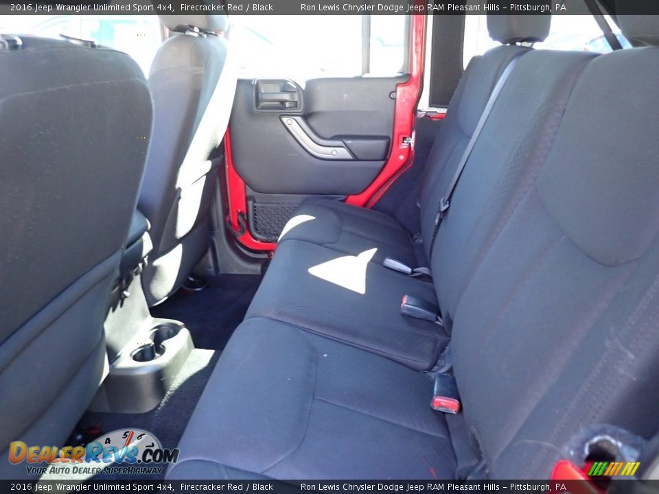 2016 Jeep Wrangler Unlimited Sport 4x4 Firecracker Red / Black Photo #12