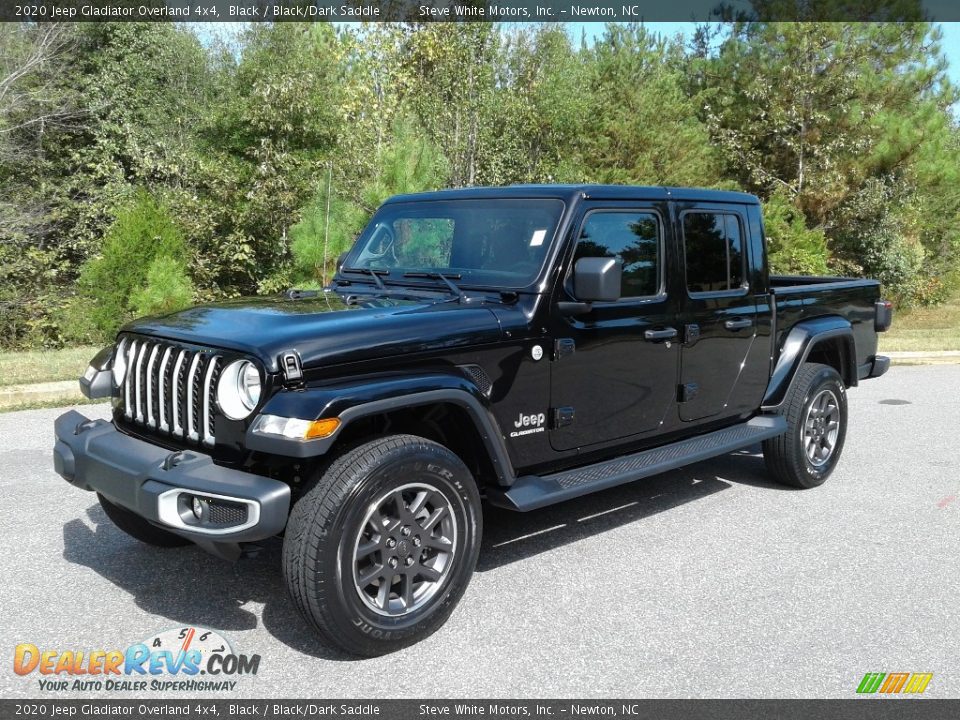 Front 3/4 View of 2020 Jeep Gladiator Overland 4x4 Photo #2