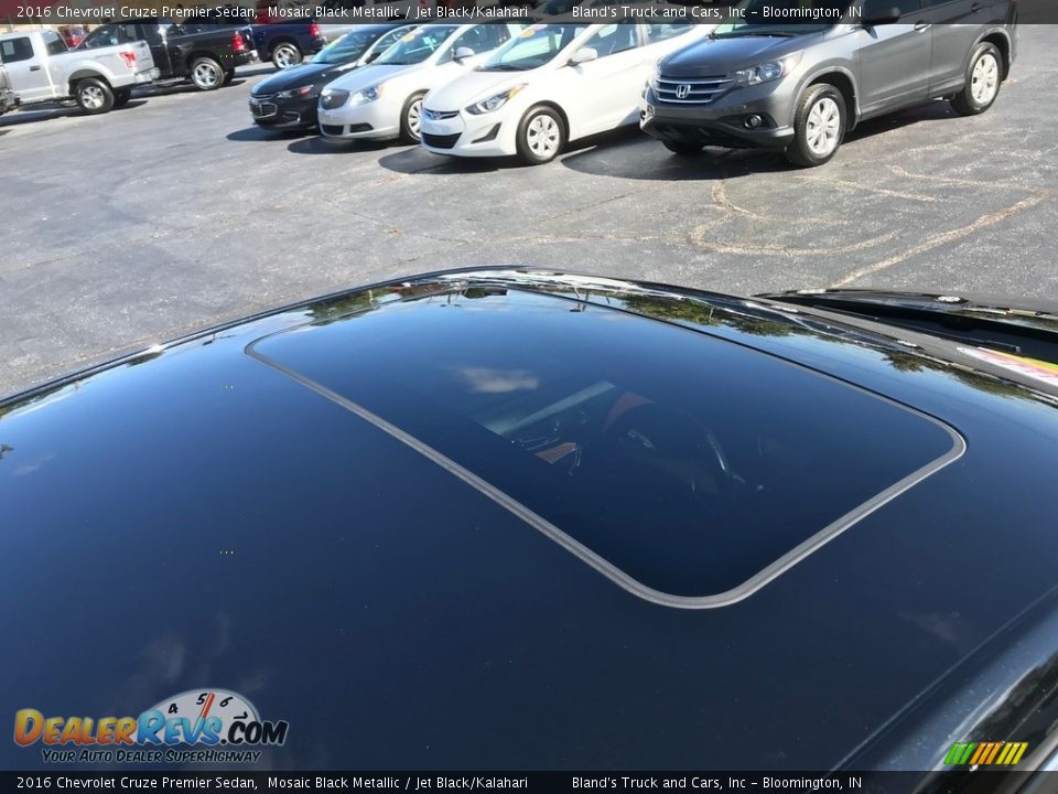 2016 Chevrolet Cruze Premier Sedan Mosaic Black Metallic / Jet Black/Kalahari Photo #7