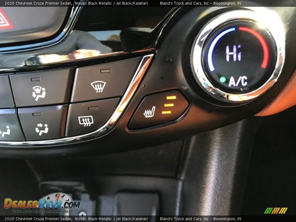 2016 Chevrolet Cruze Premier Sedan Mosaic Black Metallic / Jet Black/Kalahari Photo #31