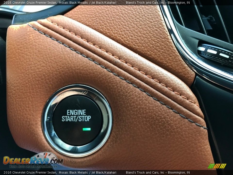 2016 Chevrolet Cruze Premier Sedan Mosaic Black Metallic / Jet Black/Kalahari Photo #33