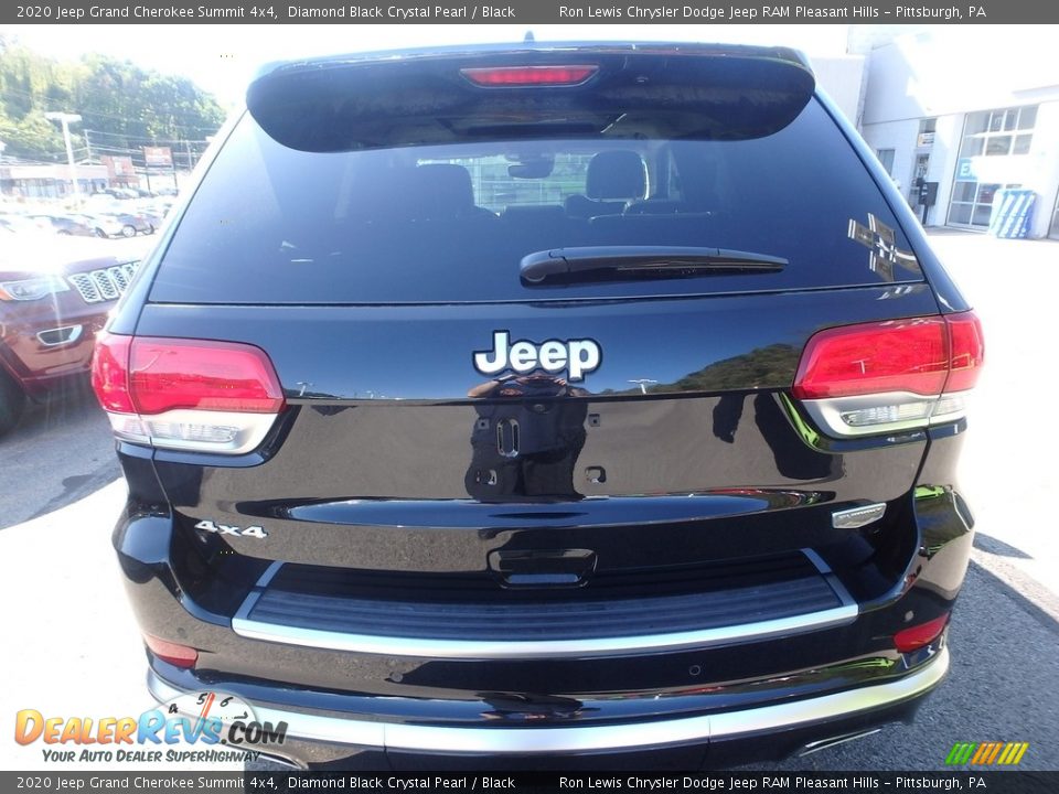 2020 Jeep Grand Cherokee Summit 4x4 Diamond Black Crystal Pearl / Black Photo #4