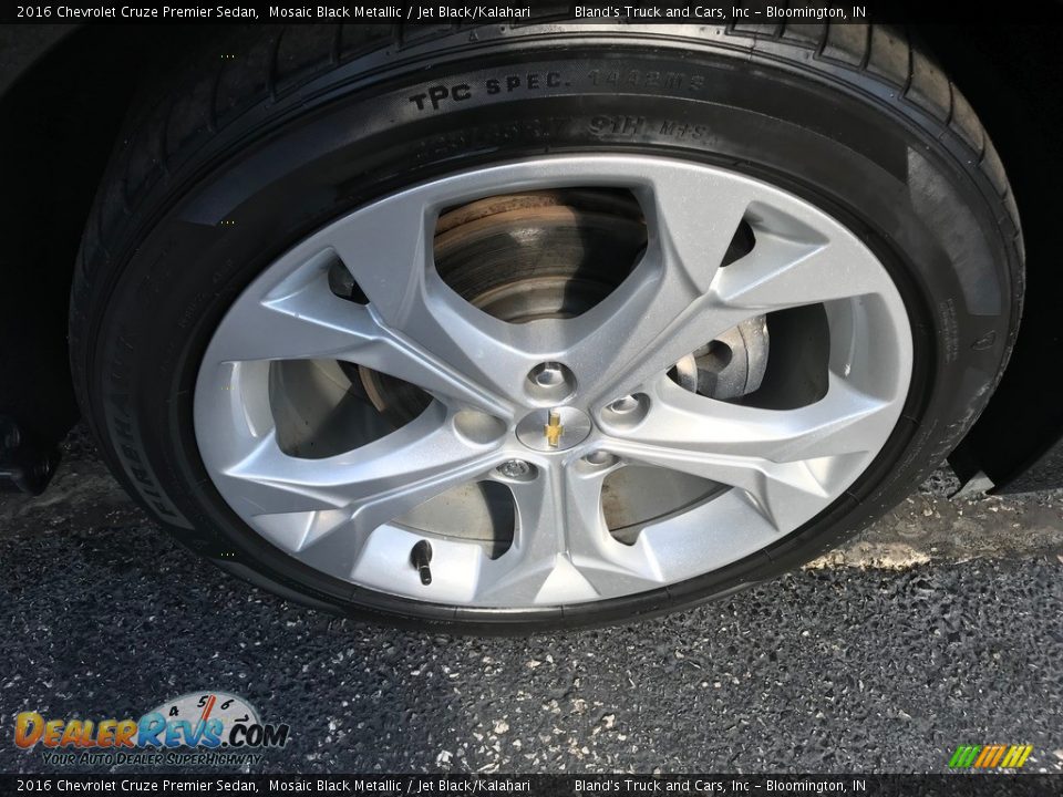 2016 Chevrolet Cruze Premier Sedan Mosaic Black Metallic / Jet Black/Kalahari Photo #35