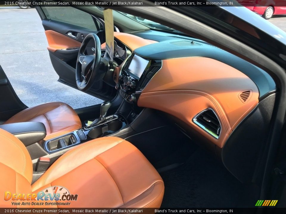 2016 Chevrolet Cruze Premier Sedan Mosaic Black Metallic / Jet Black/Kalahari Photo #36