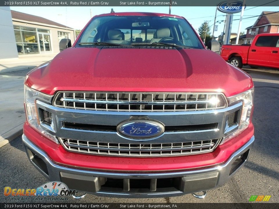 2019 Ford F150 XLT SuperCrew 4x4 Ruby Red / Earth Gray Photo #2