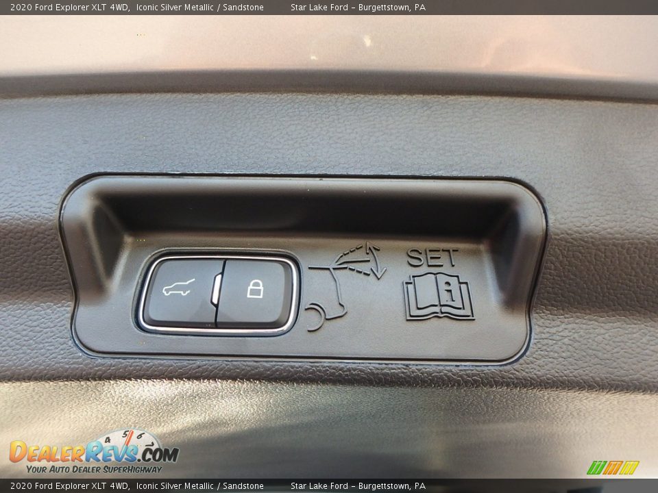 2020 Ford Explorer XLT 4WD Iconic Silver Metallic / Sandstone Photo #8