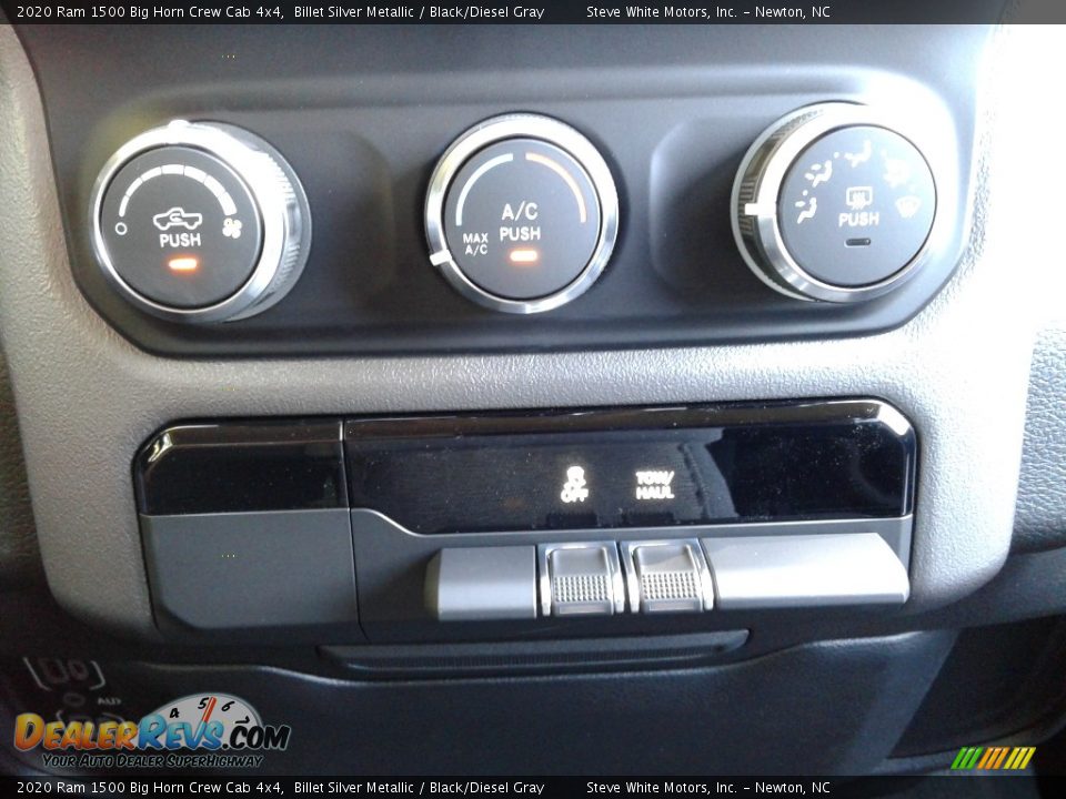 2020 Ram 1500 Big Horn Crew Cab 4x4 Billet Silver Metallic / Black/Diesel Gray Photo #23