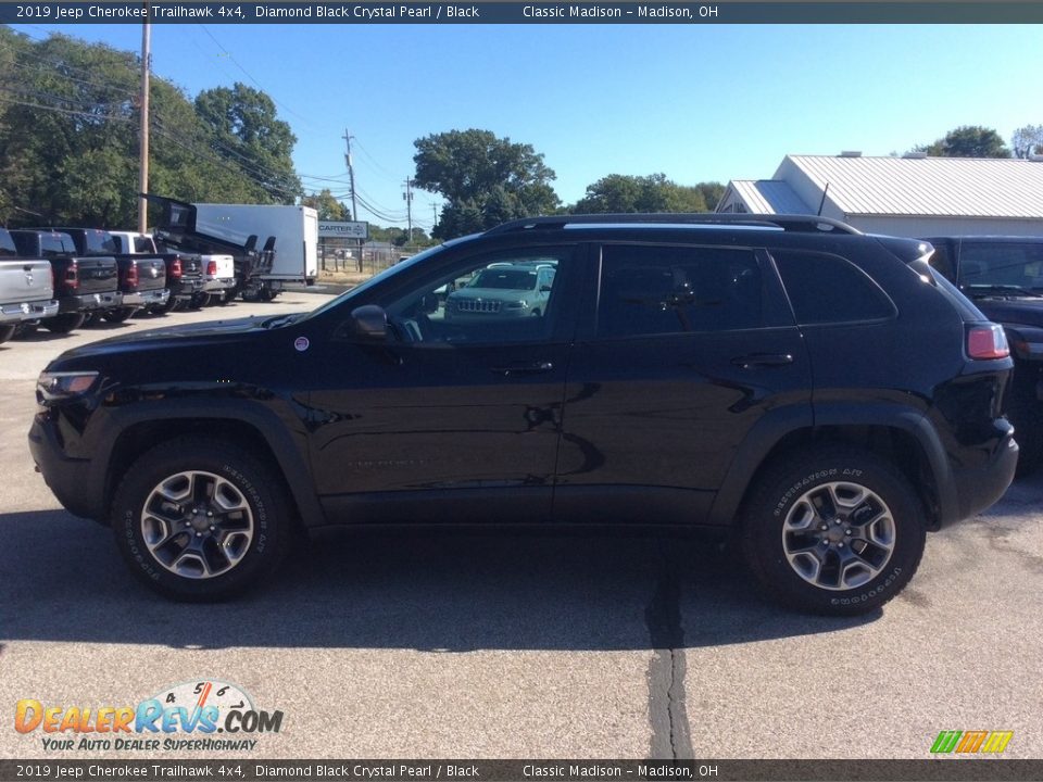 2019 Jeep Cherokee Trailhawk 4x4 Diamond Black Crystal Pearl / Black Photo #6