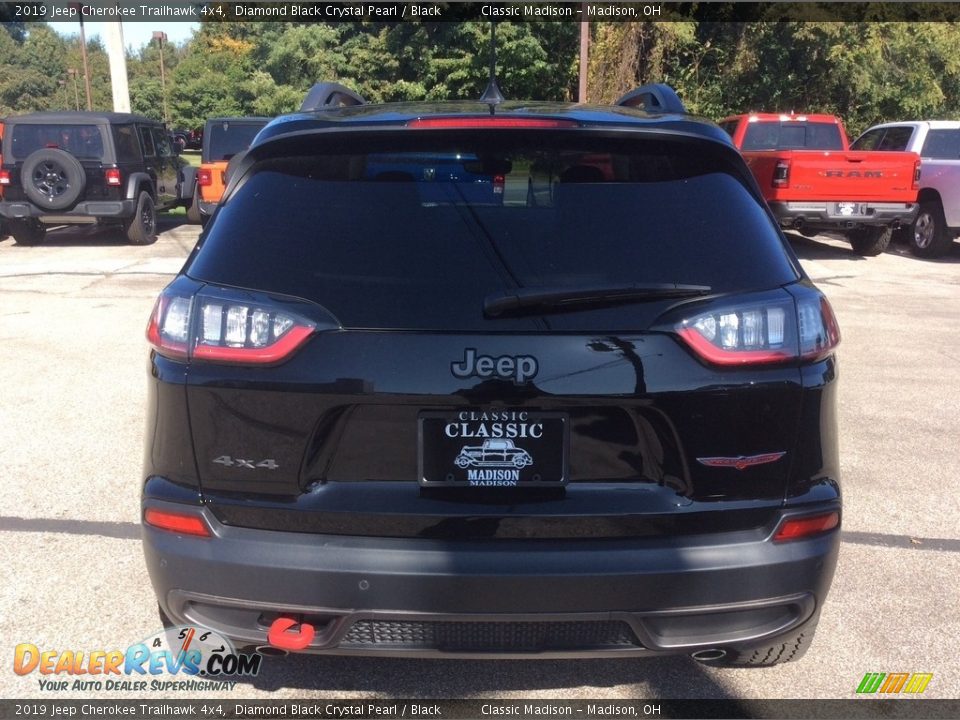 2019 Jeep Cherokee Trailhawk 4x4 Diamond Black Crystal Pearl / Black Photo #8