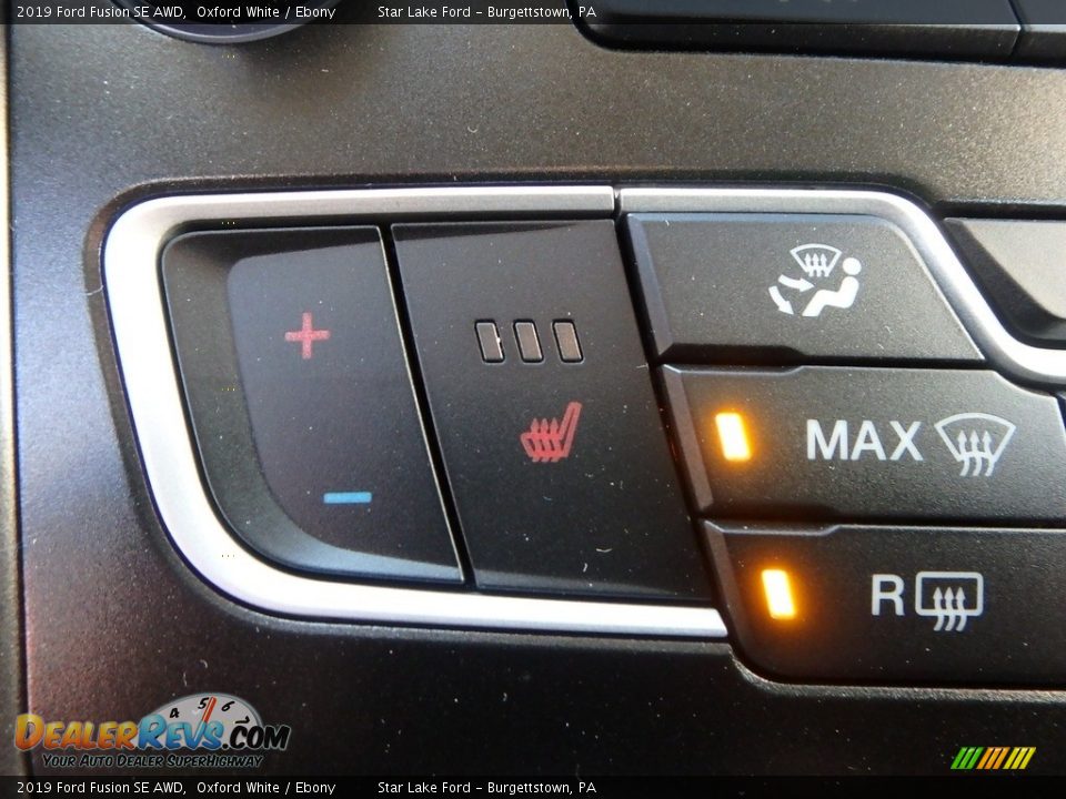 2019 Ford Fusion SE AWD Oxford White / Ebony Photo #18