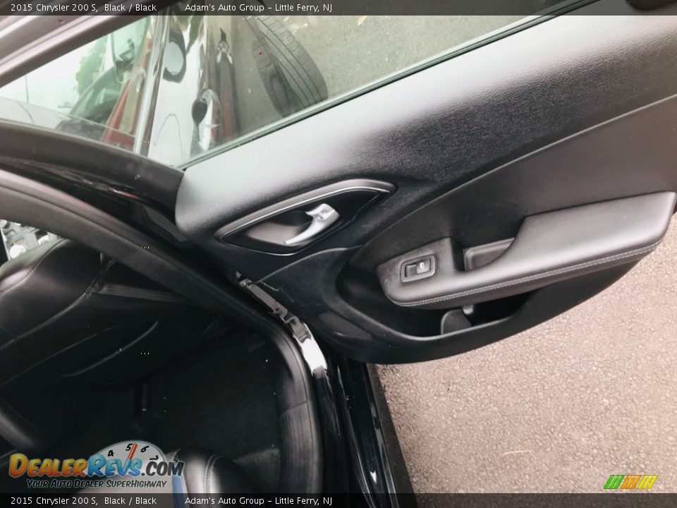 2015 Chrysler 200 S Black / Black Photo #13