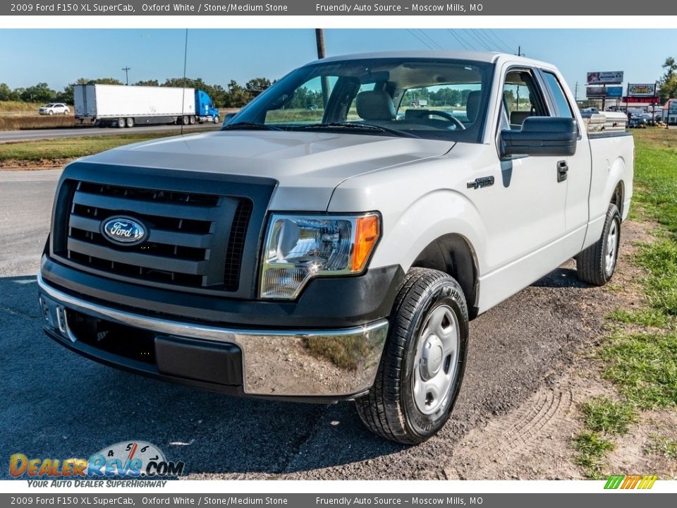 2009 Ford F150 XL SuperCab Oxford White / Stone/Medium Stone Photo #8