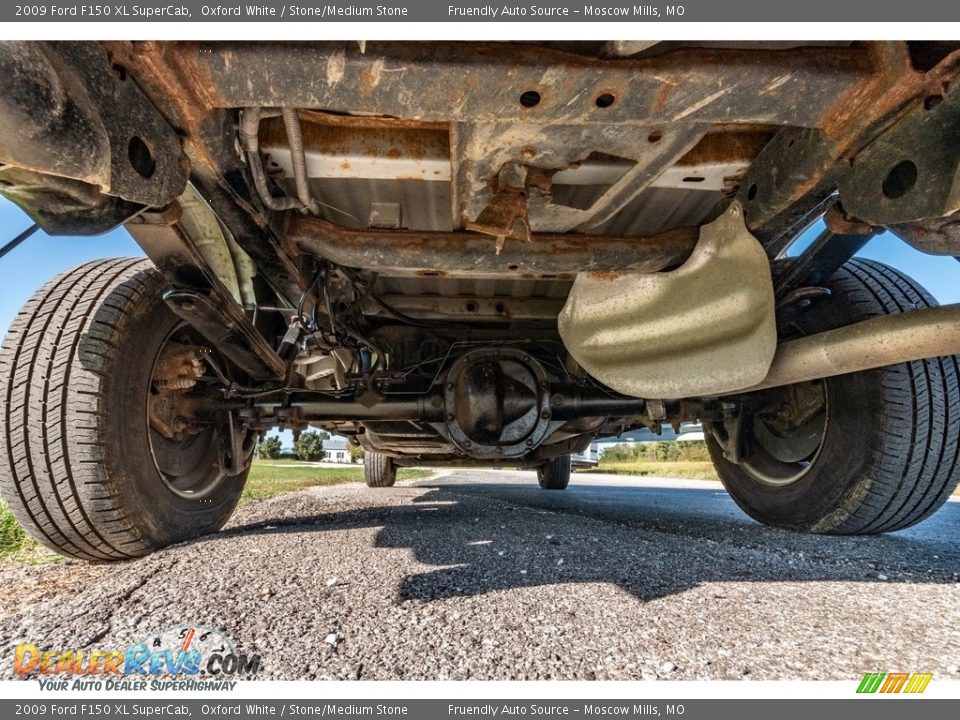 2009 Ford F150 XL SuperCab Oxford White / Stone/Medium Stone Photo #13