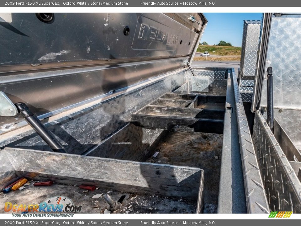 2009 Ford F150 XL SuperCab Oxford White / Stone/Medium Stone Photo #25