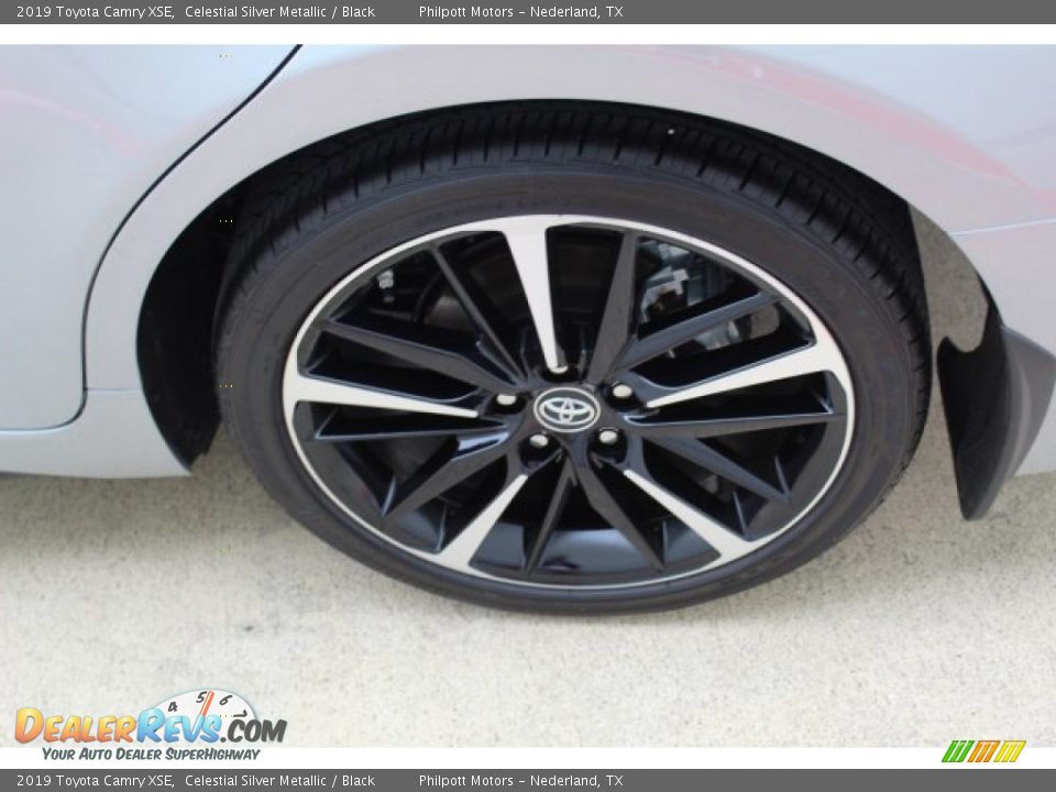 2019 Toyota Camry XSE Celestial Silver Metallic / Black Photo #6