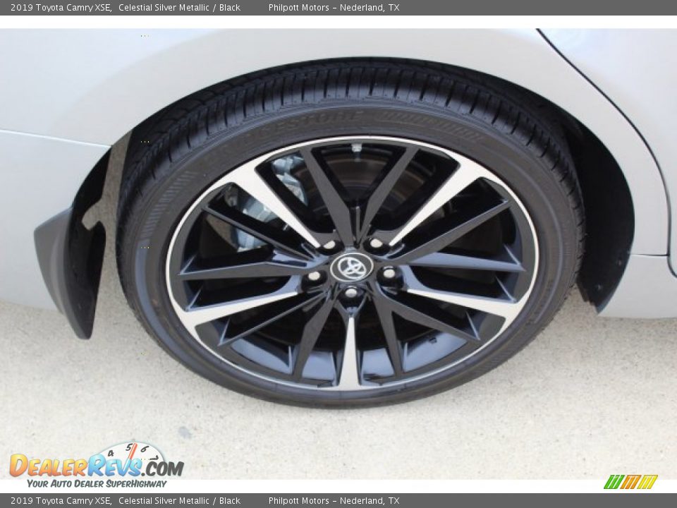 2019 Toyota Camry XSE Celestial Silver Metallic / Black Photo #7