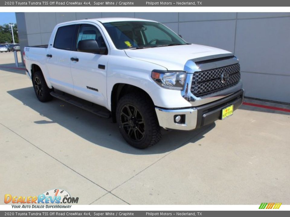 2020 Toyota Tundra TSS Off Road CrewMax 4x4 Super White / Graphite Photo #2