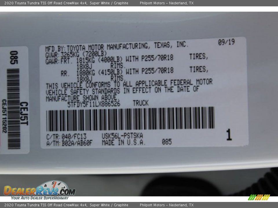 2020 Toyota Tundra TSS Off Road CrewMax 4x4 Super White / Graphite Photo #25