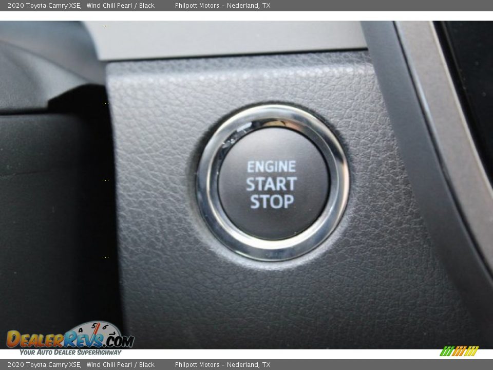 2020 Toyota Camry XSE Wind Chill Pearl / Black Photo #17