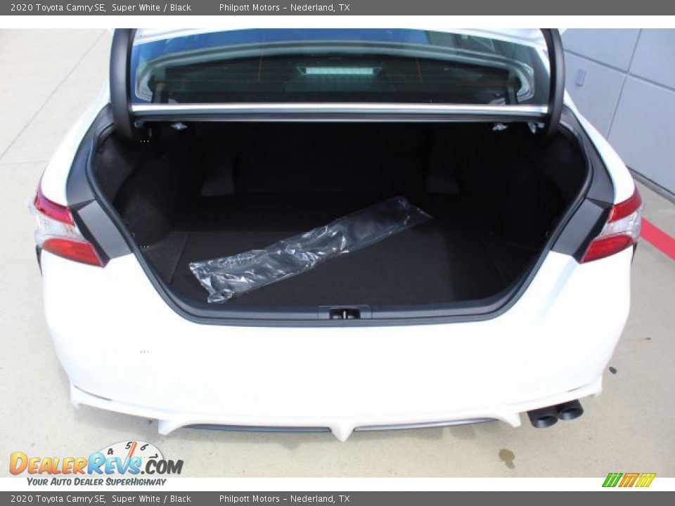 2020 Toyota Camry SE Super White / Black Photo #23