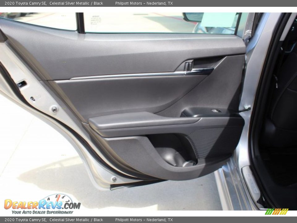 2020 Toyota Camry SE Celestial Silver Metallic / Black Photo #18