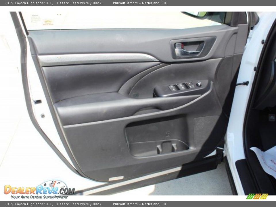 2019 Toyota Highlander XLE Blizzard Pearl White / Black Photo #9